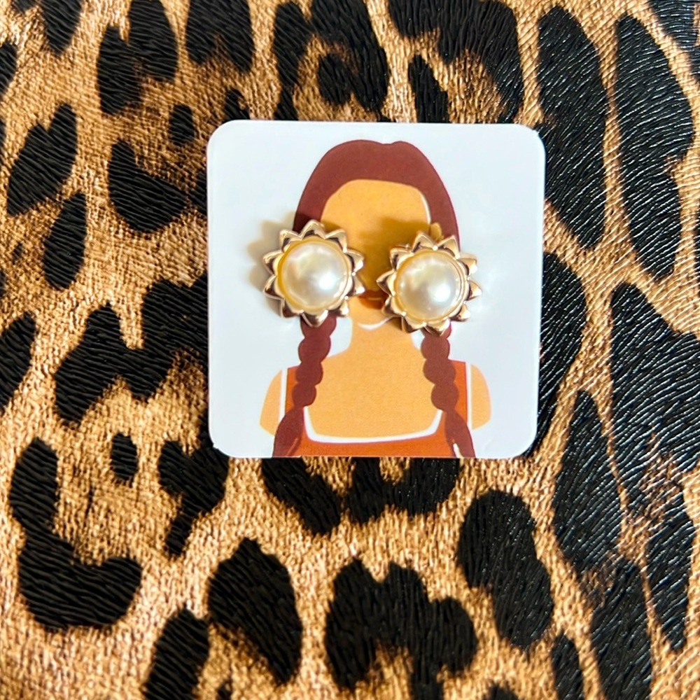 🎁🌟 FREE W/PURCHASE